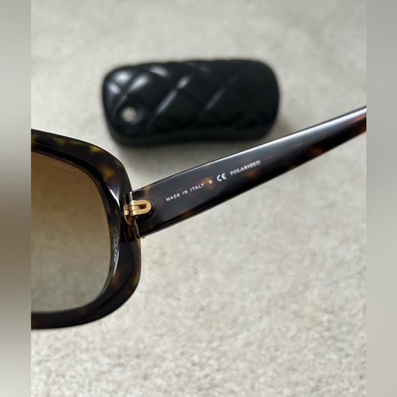 Elegant Black Sunglasses - Picture 7 of 15